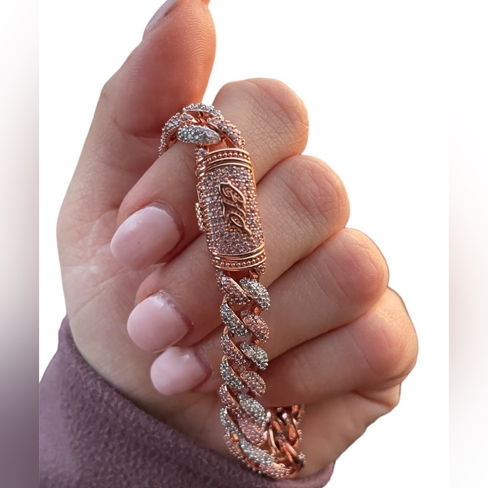 NWOT Two-Toned iced Cuban bracelet 8.5mm 7” - Picture 5 of 6